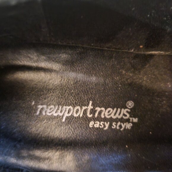 Newport News Easy Style Gray Mary Jane Shoes With Velcro Strap & Rubber Sole Siz - Picture 3 of 5